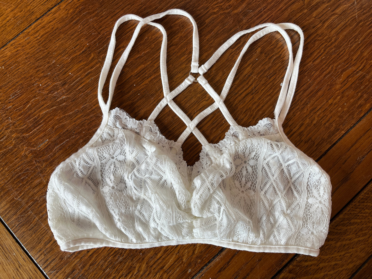 Lace, Strappy Back Unpadded Bralette