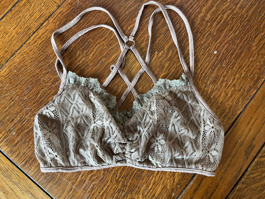 Lace, Strappy Back Unpadded Bralette