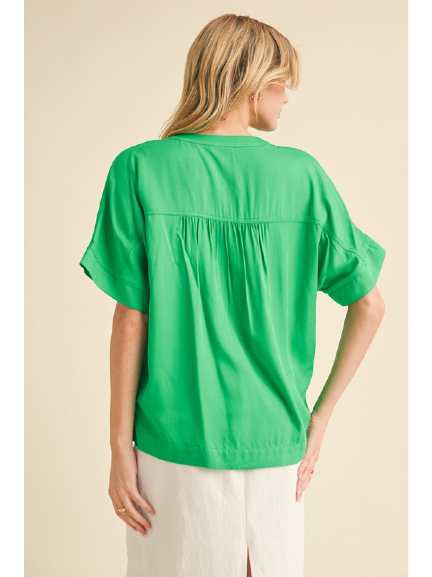 Green Short Sleeve V-Neck Blouse