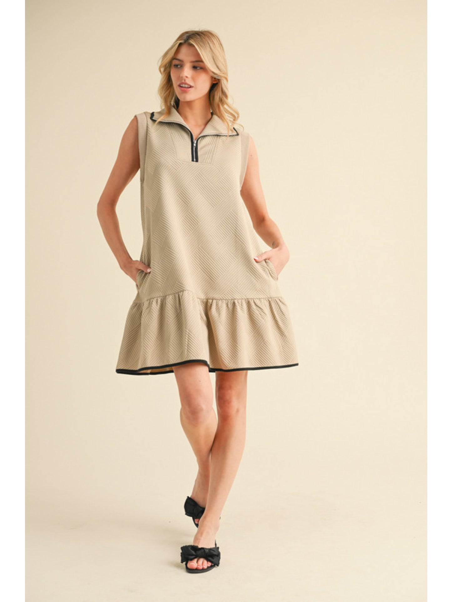 Zip Up, Wide Collared Sleeveless Mini Dress w/ Ruffly Hem