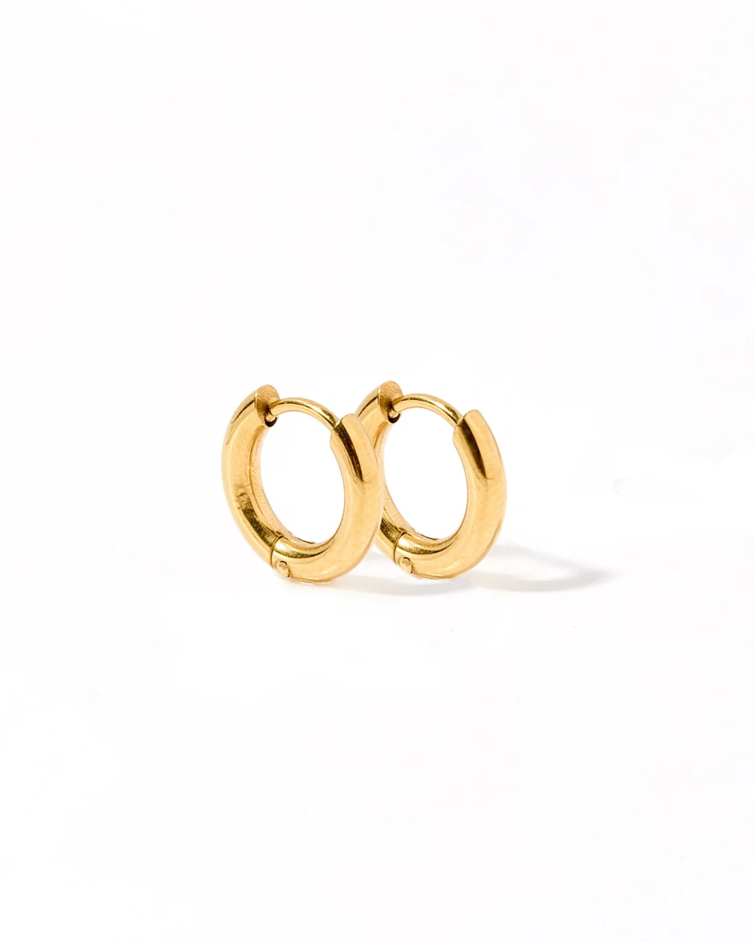 LINNY CO Huggie Earrings - Scarlett Hoop Gold 10mm