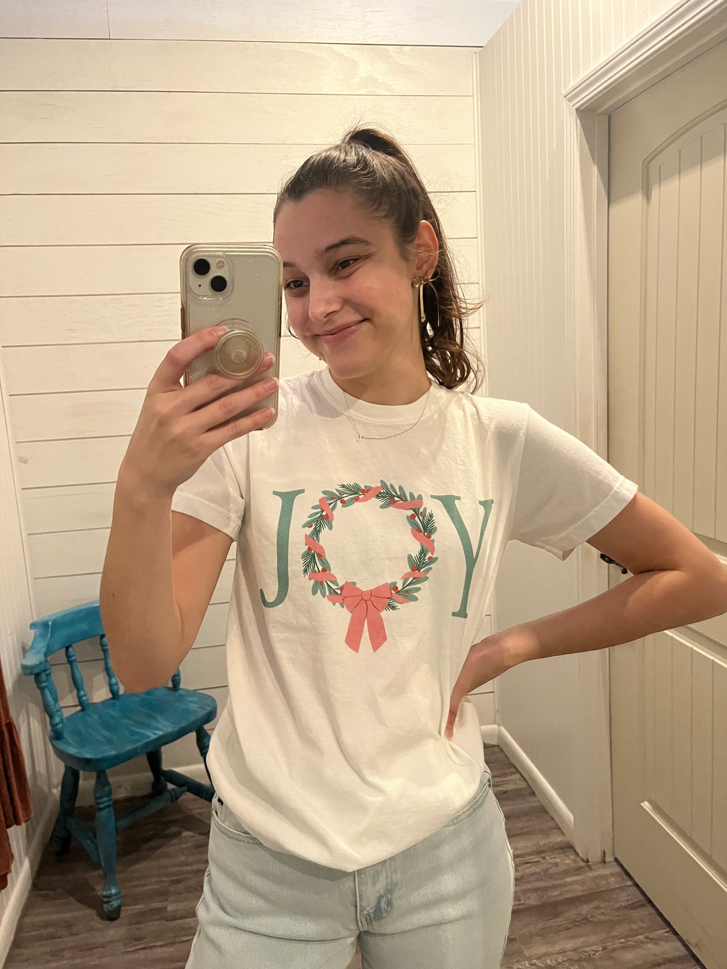 White 'JOY' Wreath Trendy Winter Tee