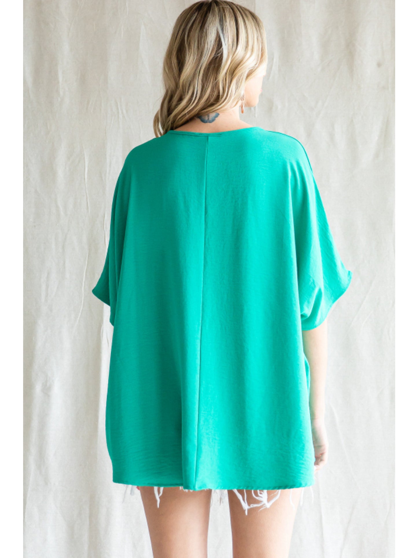 Short Sleeve V-Neck Pocket Top