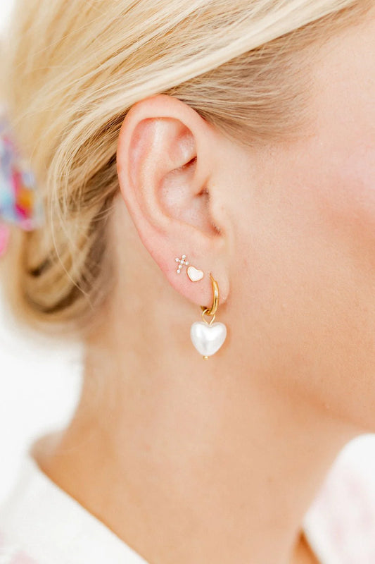 LINNY CO Huggie Charm Earrings - Willa Heart Gold