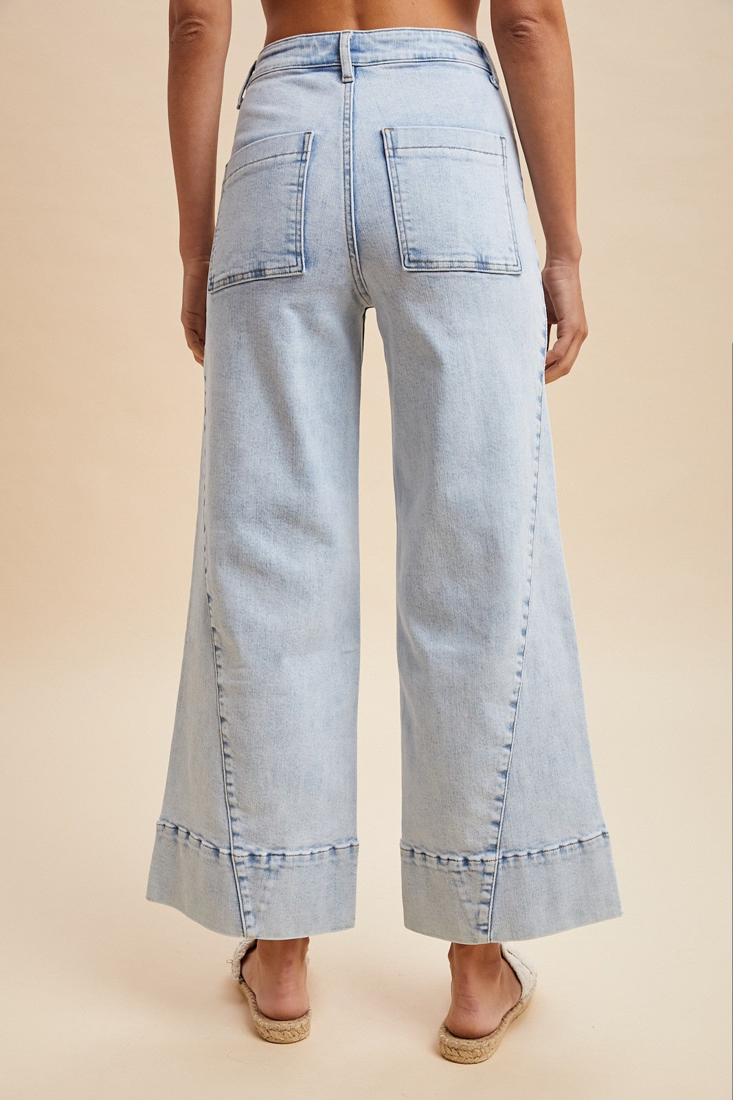 Light Denim Seam Detailed Cropped Flare Jeans