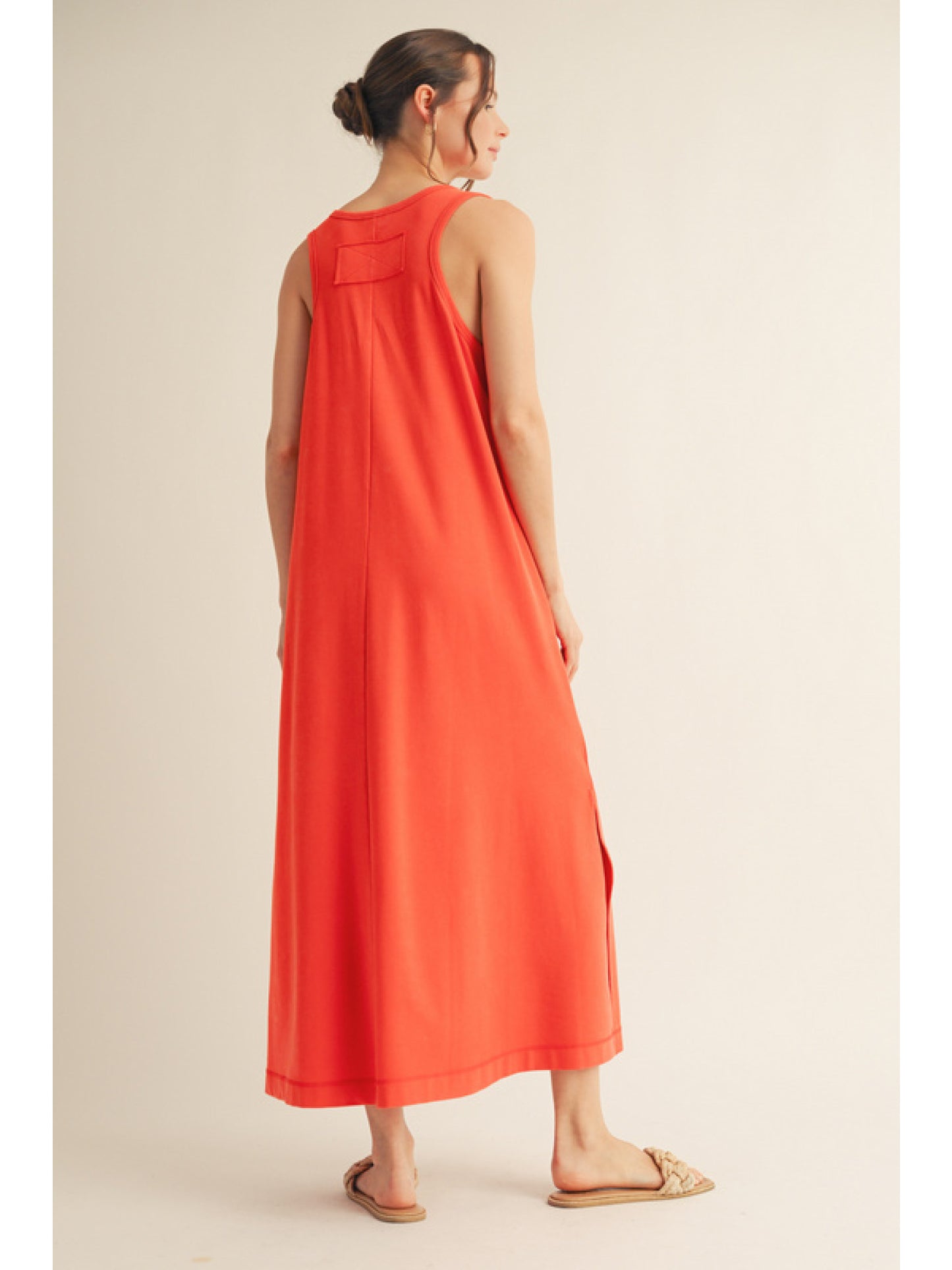 Sleeveless, Round Neck Maxi Dress