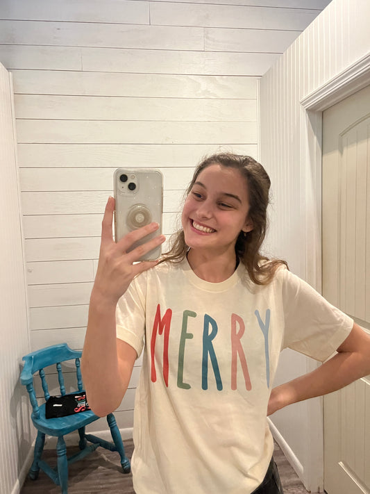 Cream Colorful 'MERRY' Trendy Winter Tee